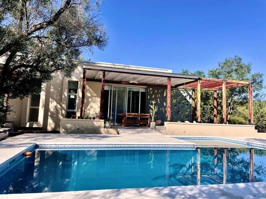Casa Con Piscina Y Mirador Privado En San Marcos Sierras Villa Bagian luar foto