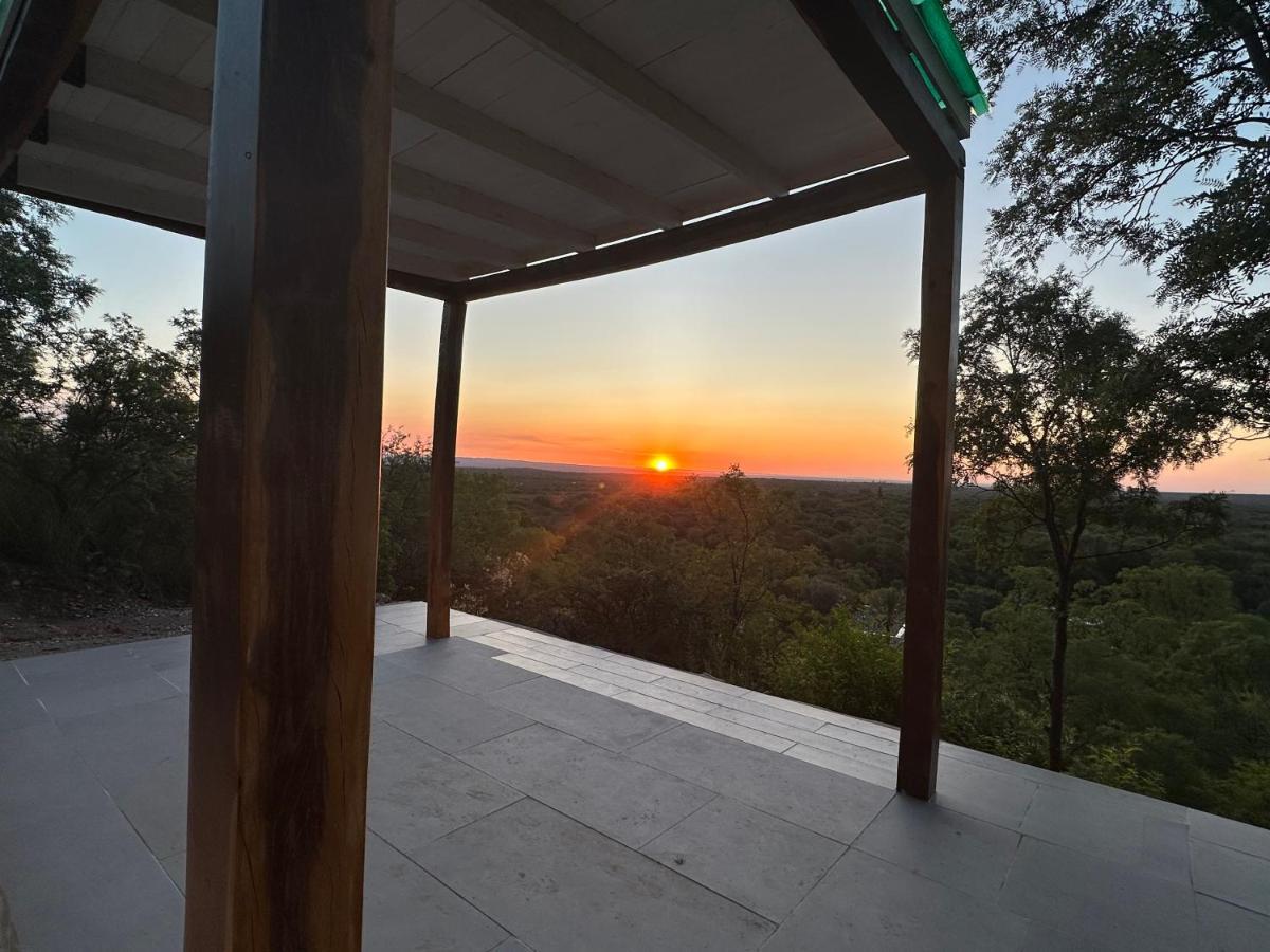 Casa Con Piscina Y Mirador Privado En San Marcos Sierras Villa Bagian luar foto